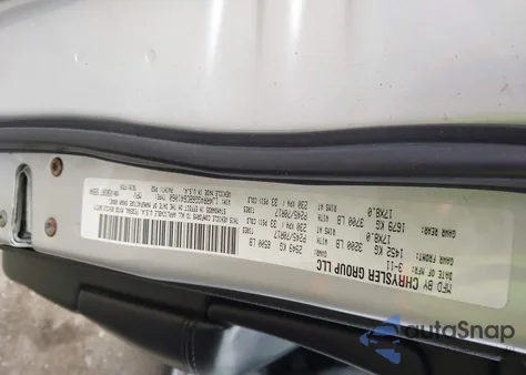 2011 Jeep Grand Cherokee Laredo z USA, uszkodzony, nr VIN 1J4RR4GG6BC641060